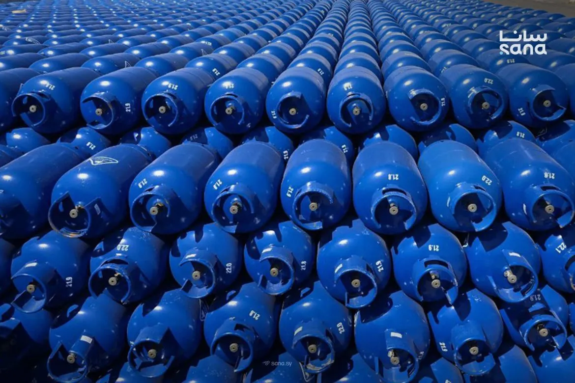 احتكروا أسطوانات الغاز بدمشق والريف.. شو عم تعمل الحكومة؟