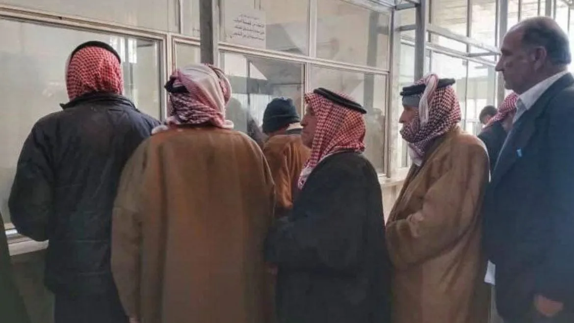 إعادة رواتب المتقاعدين بسوريا: خطوة “جبر ضرر” بتثير أسئلة قانونية