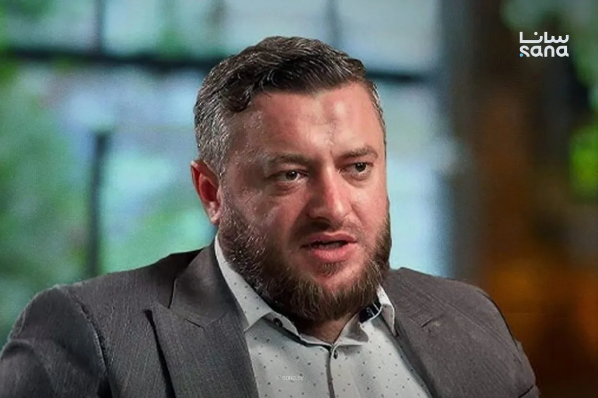 الهلالي بيحكي: دمج قسد بمؤسسات الدولة مسار طويل بعد 14 سنة إدارة لحالها