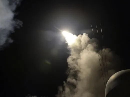 أمريكا وحلفائها ضربوا سوريا بصواريخ بـ 2018، هي تفاصيل الهجوم