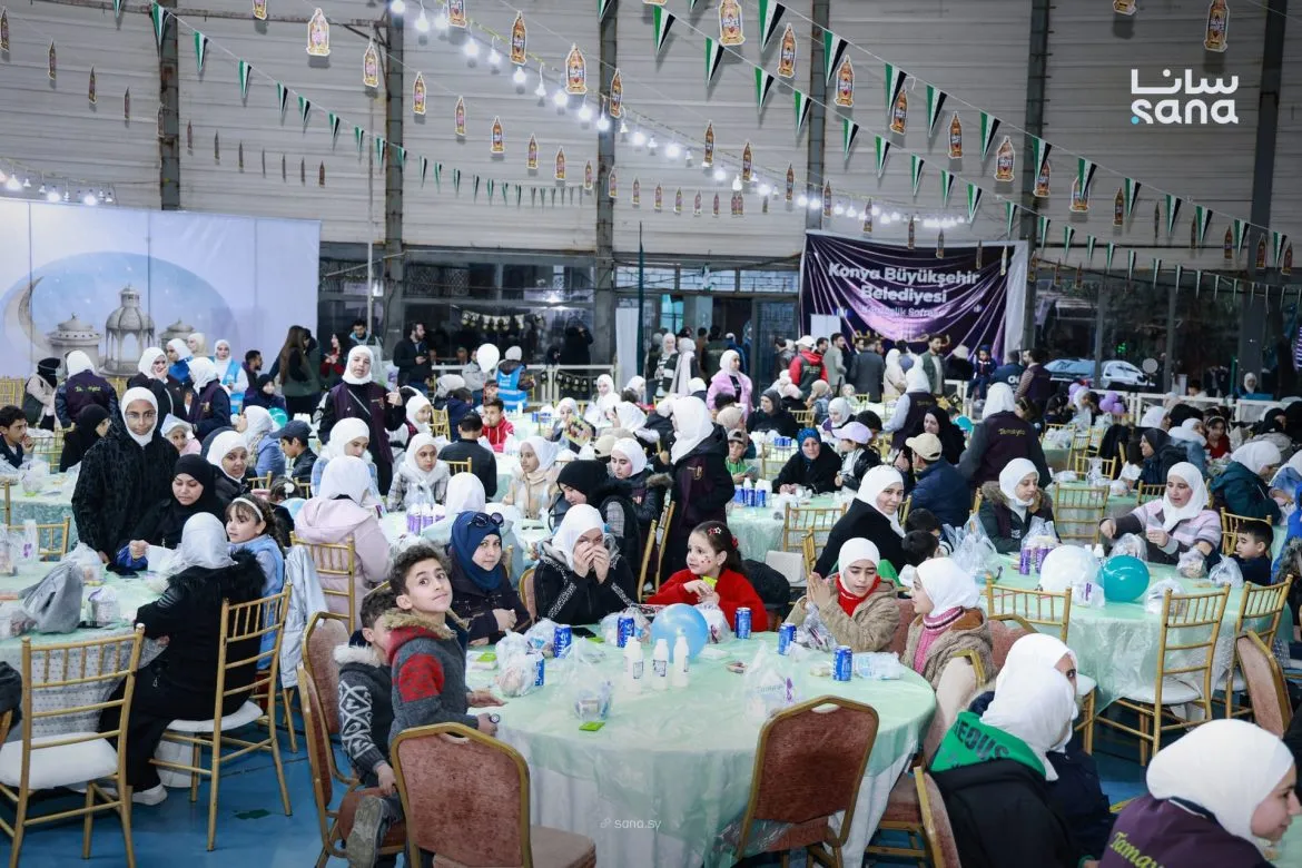 ألف يتيم وعيلتهن اجتمعوا على إفطار جماعي بدمشق