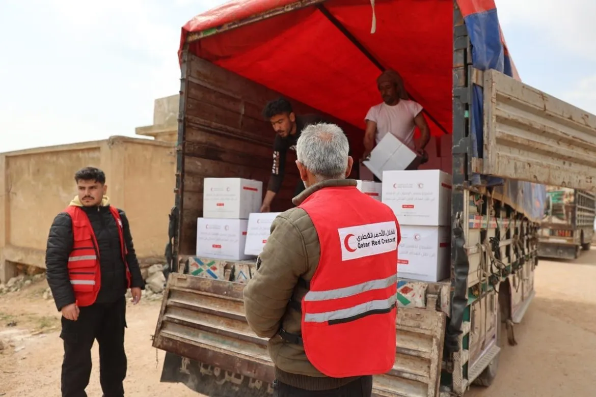 الهلال الأحمر القطري عم يحسّن وصول الأكل للعوائل السورية المحتاجة