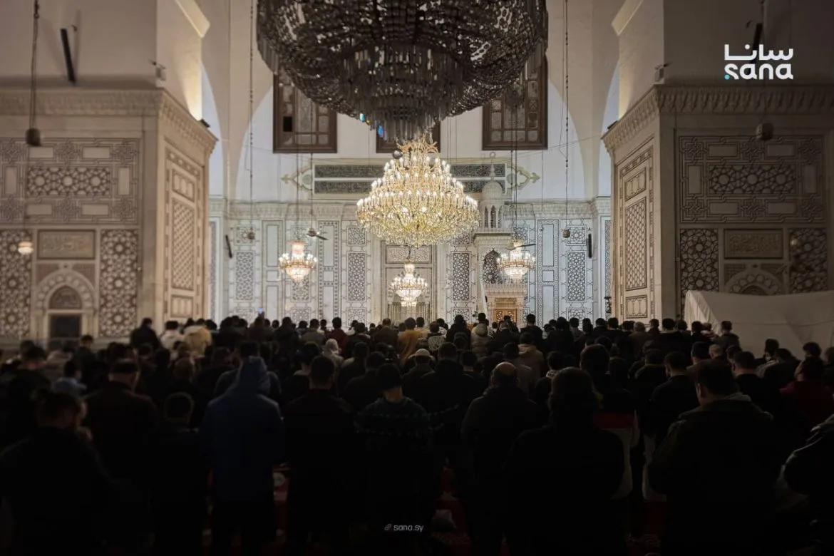أجواء ليلة الـ 27 من رمضان بدمشق: عبادة ولقاءات حلوة بالبيوت والجوامع