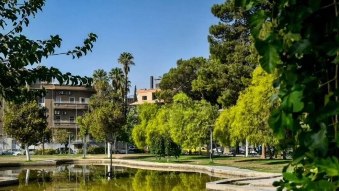 مين بيأهل حدائق دمشق: المحافظة ولا أصحاب الكشكات؟