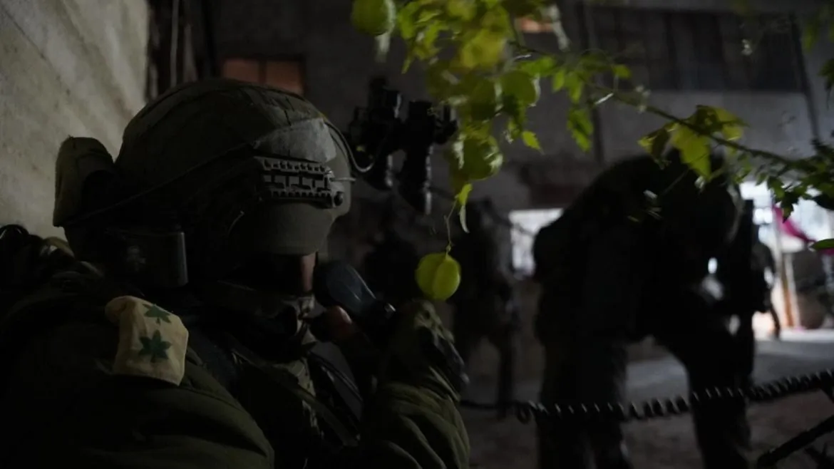 إسرائيل بتضرب شاحنة أسلحة بسوريا بالليل: أول مرة من بعد سقوط النظام