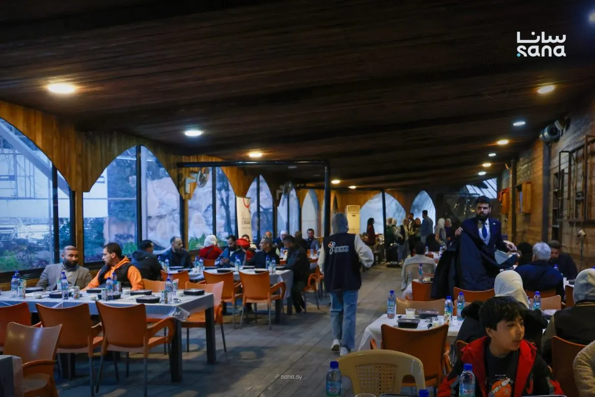 إفطار رمضاني بدمشق: لمة سلام جمعت معتقلين محررين وذوي مفقودين