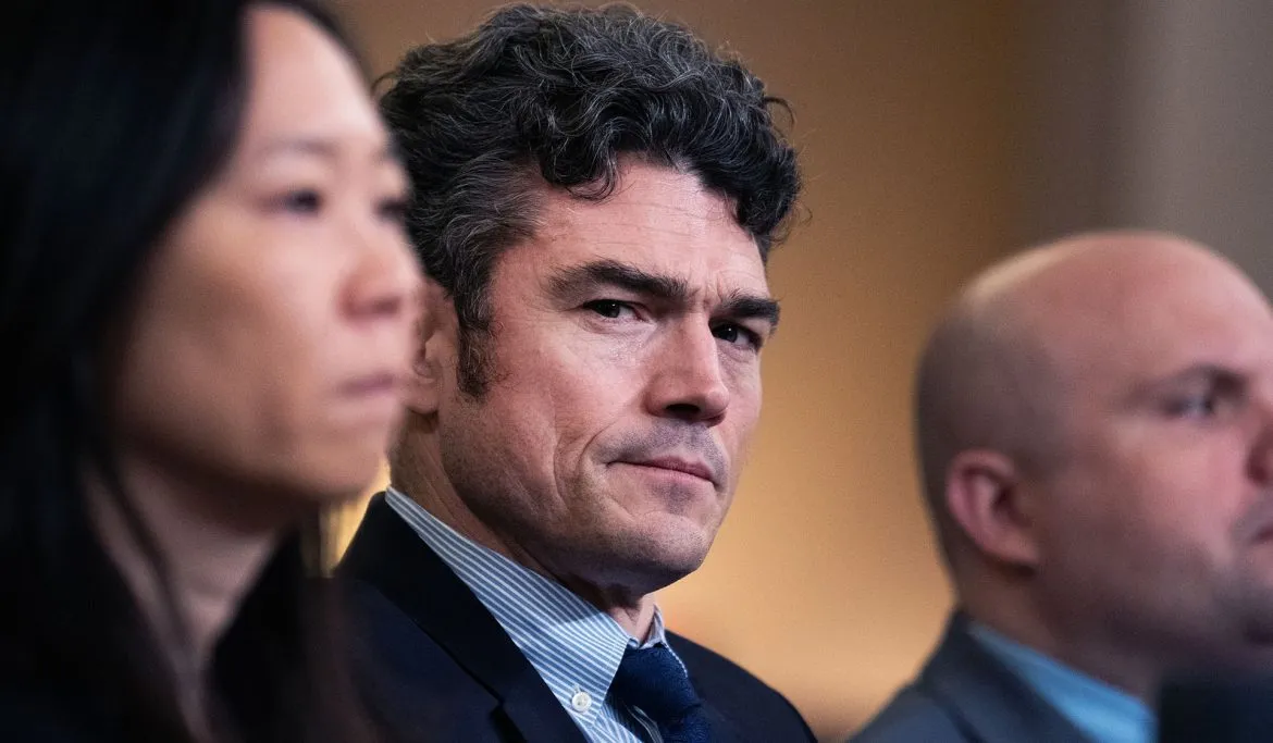 إسرائيل ما ورطت أمريكا بحرب إيران: هيك عم ينقال، وشو هي الخسائر بالمنطقة؟