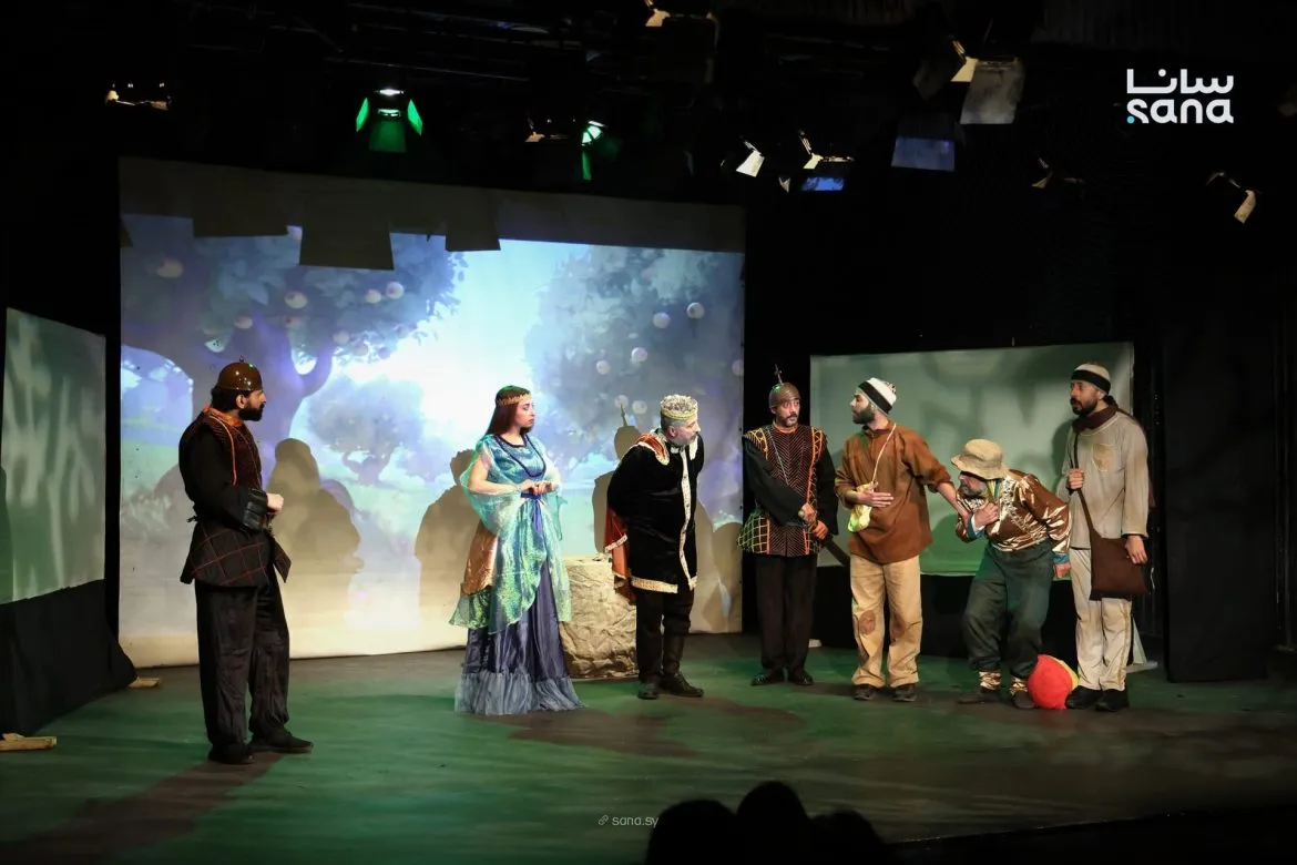 "أحلى الحكايا": مسرحية أطفال بالقباني بتعلّم قيم الشغل والمحبة