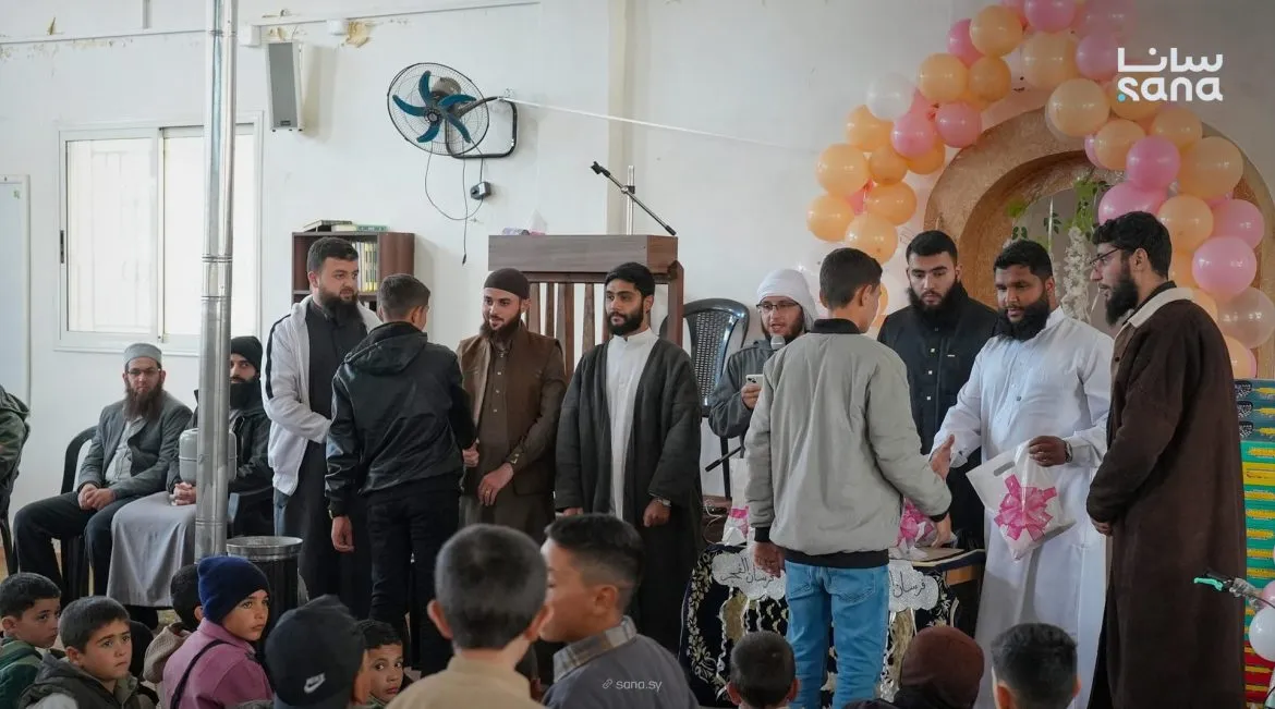 تكريم أطفال القصير بحمص اللي داوموا على صلاة الفجر برمضان