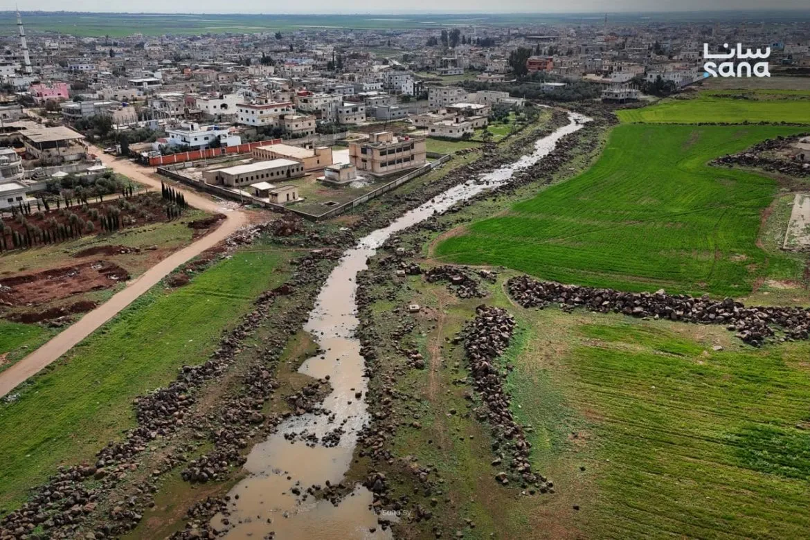 السيول الأخيرة رفعت منسوب سد الكرك الشرقي بريف درعا كتير