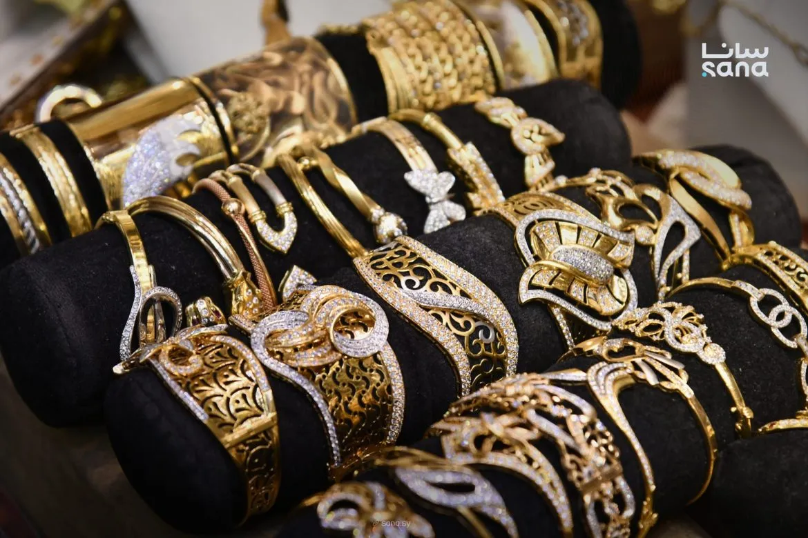 الدهب عيار 21 طلع 350 ليرة بالسوق السوري اليوم