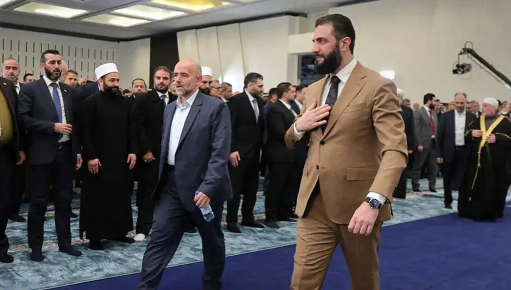 سوريا بعد رحيل الأسد: حياد تحت ضغط كبير بالمنطقة الملتهبة