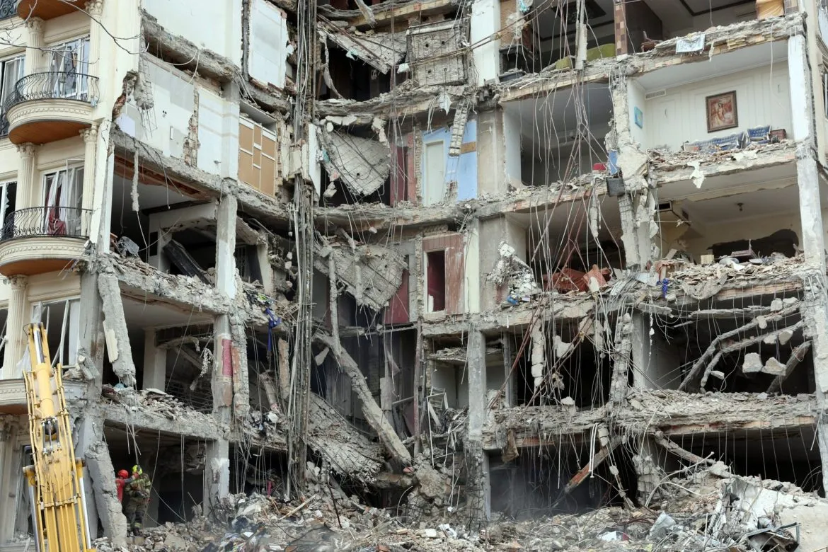 الحرب صارلها 27 يوم: أميركا وإسرائيل عم يضغطوا ليثبتوا وقائع عالأرض