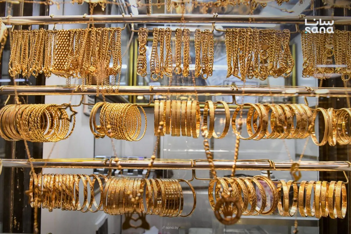 غرام الدهب بسوريا نزل 100 ليرة جديدة اليوم
