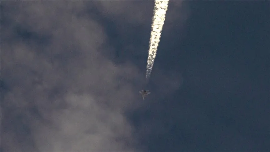 طيران إسرائيلي مكثف فوق القنيطرة الجنوبية وصواريخ إيرانية بدمشق