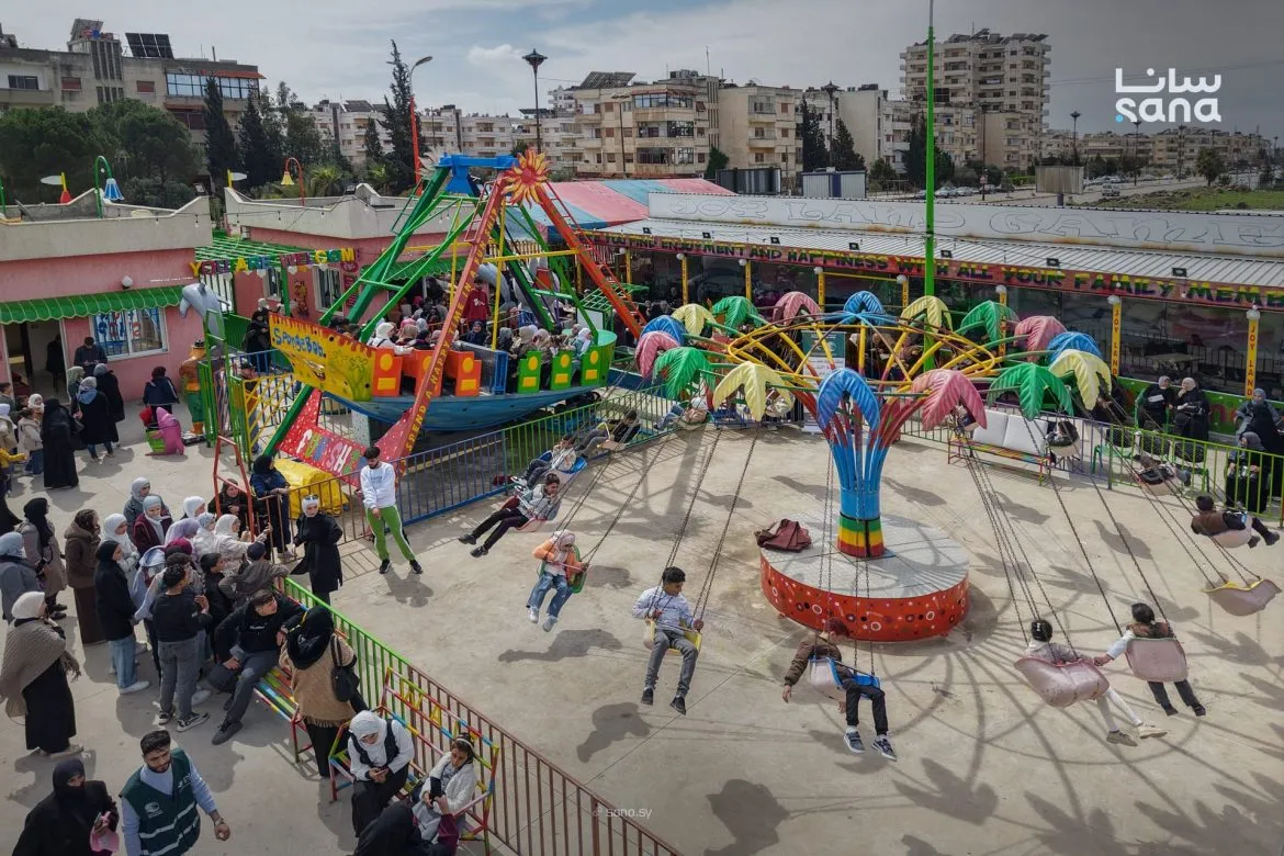 جمعية "غراس الخير" بتفرح 300 طفل يتيم بحمص بفعالية ترفيهية