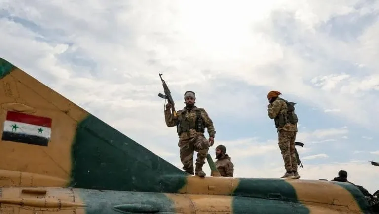 الجيش السوري كشف نفق تهريب بحمص الغربية استخدمته ميليشيات لبنانية