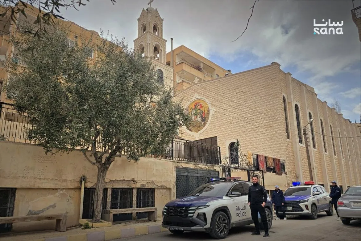 قوى الأمن الداخلي بتنتشر بمعلولا بريف دمشق لضمان الأمان