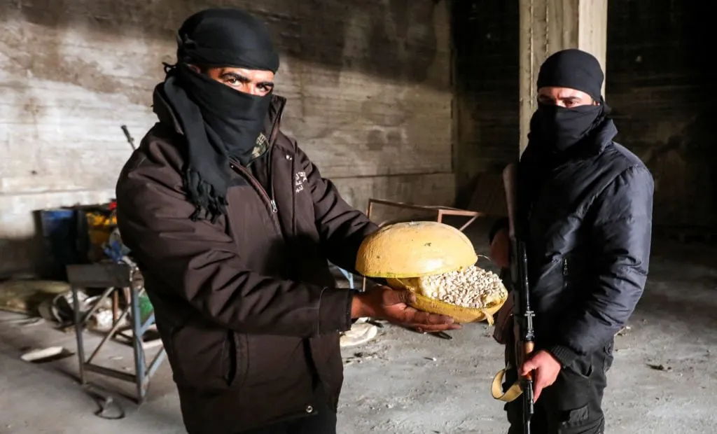 الكبتاغون يحوّل سوريا لدولة مخدرات وخطره عم يوصل لبريطانيا