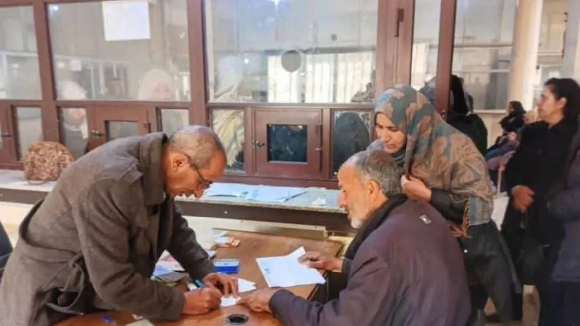 وزير المالية بيوضح ليش عم تتأخر رواتب الموظفين بالدولة