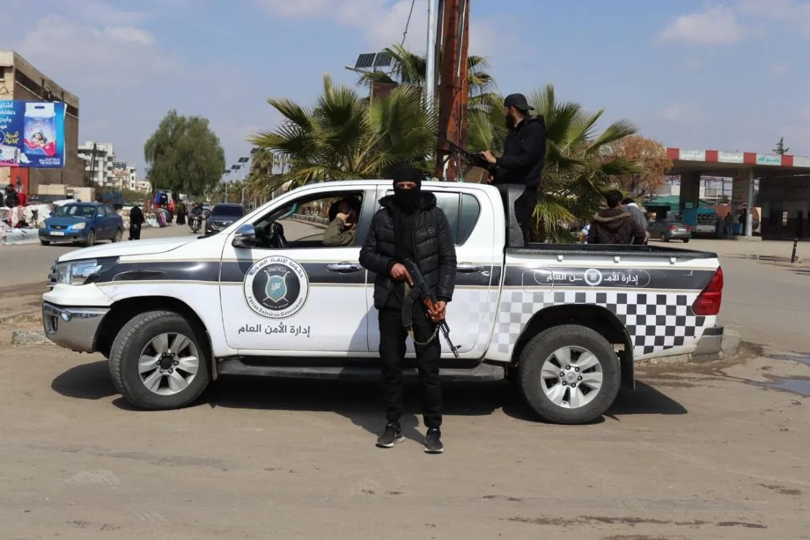 سوريا: توقيف اللواء محمد منصورة بدمشق تحقيقاً بانتهاكات وفساد