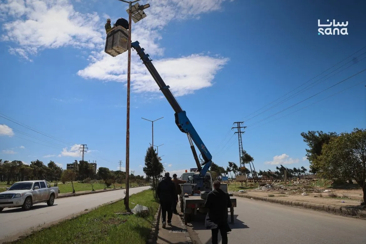 حمص عم تجهز مداخلها بإنارة حديثة ودرعا بتشدد على تحسين الخدمات