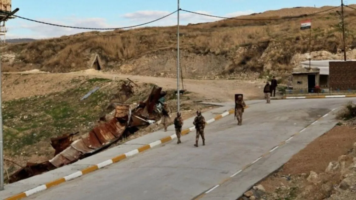 فتحوا منفذ الوليد الحدودي قدام صهاريج النفط العراقية