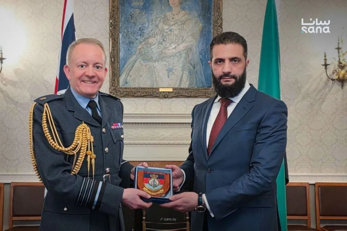 الرئيس الشرع بيلتقي رئيس الدفاع البريطاني بلندن بزيارة رسمية