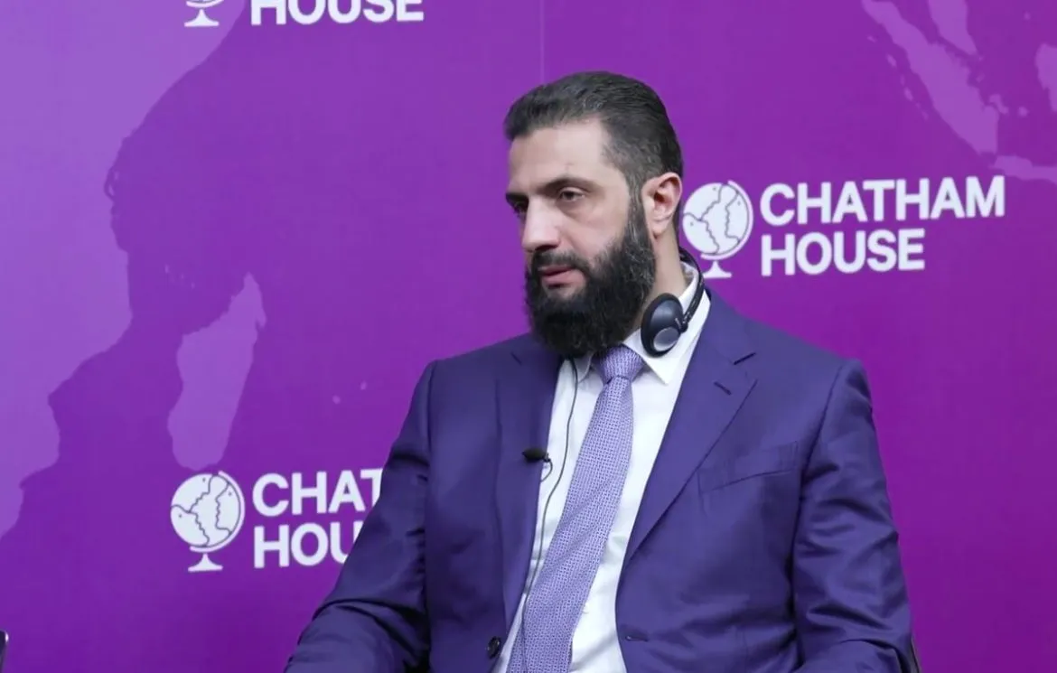 الرئيس الشرع بيلمّح لتحويل القواعد الروسية بسوريا لمراكز تدريب للجيش