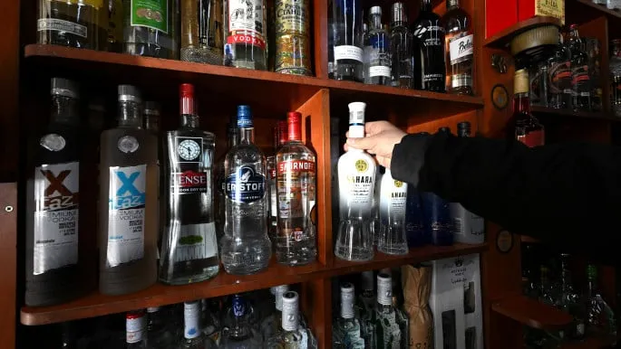 قرار منع الكحول بدمشق بيشعل جدل عن حريات الناس ومستقبل سوريا