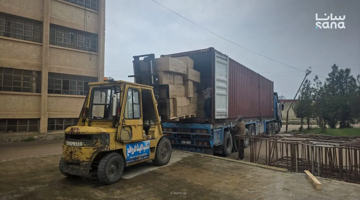 تربية درعا استلمت 3000 مقعد جديد لمدارس المحافظة