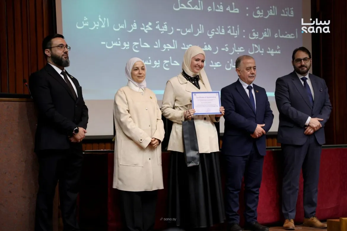 جامعة حمص بتضوي على جهود طلاب الهندسة المعلوماتية بدعم التحول الرقمي