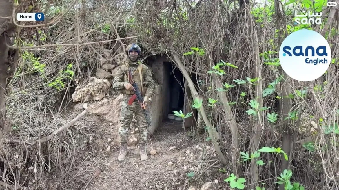 السلطات السورية بتسكر نفقين تهريب على حدود لبنان